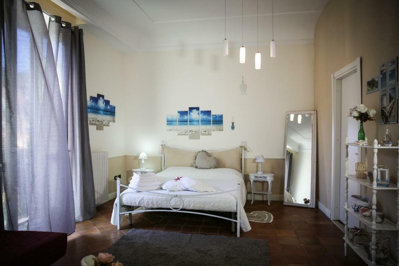 Bianca Suite B&B Salerno Ngoại thất bức ảnh